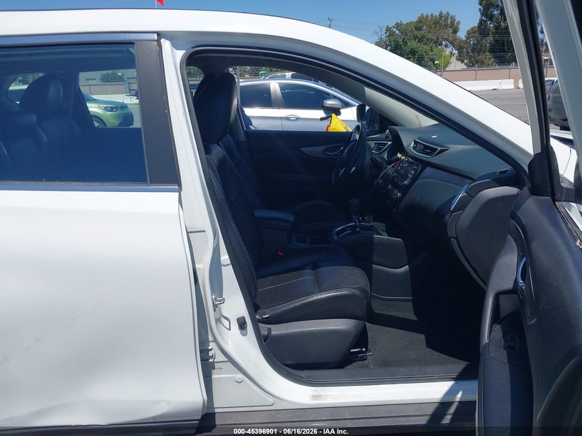 2016 Nissan Rogue VIN KNMAT2MV4GP688339 IAAI salvage auction — SIDE, Salvage (California), sold $1,300 on 2026-07-13 (photo 5)