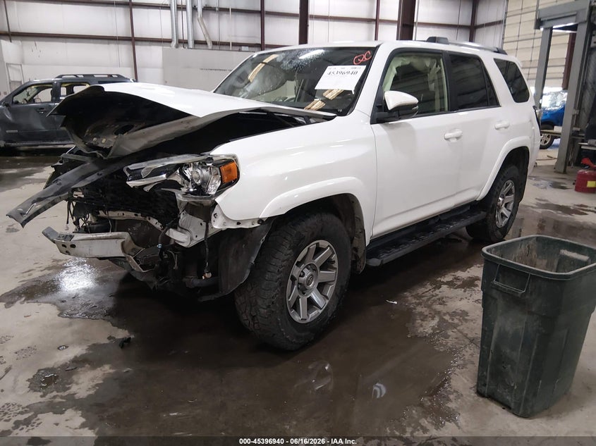 2016 Toyota 4runner VIN JTEBU5JR9G5379967 IAAI salvage auction — FRONT END, Salvage Title, sold $7,525 on 2026-07-31 (photo 2)