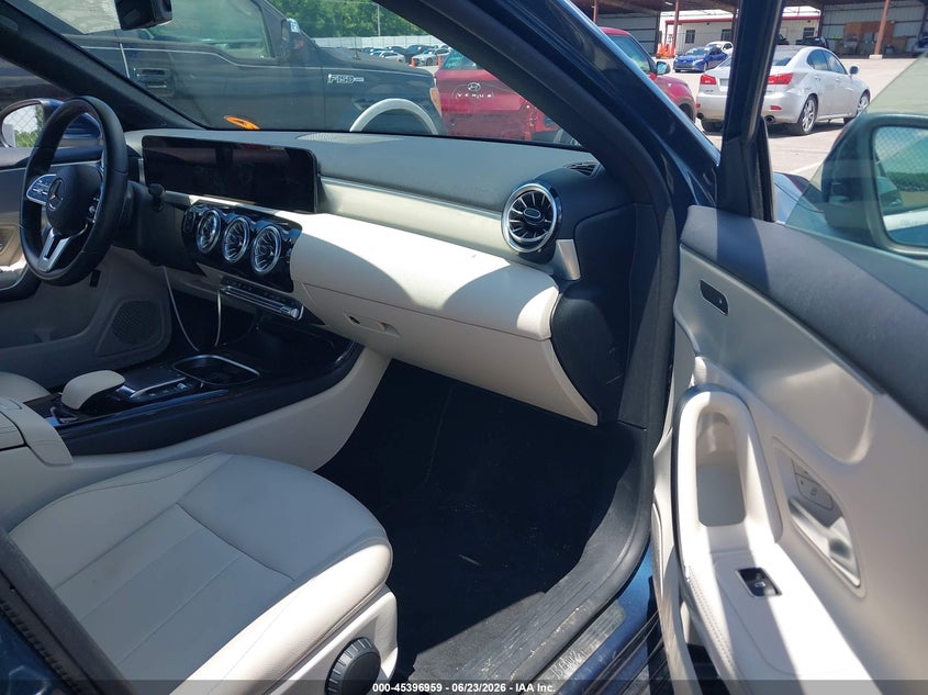 2022 Mercedes-benz A-klasse VIN W1K3G4EB7NJ366314 IAAI salvage auction — TRANSMISSION, Salvage (Mississippi), sold $8,700 on 2026-07-28 (photo 5)