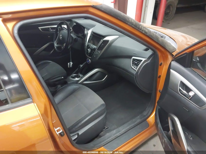 2013 Hyundai Veloster VIN KMHTC6AD0DU107729 IAAI salvage auction — REAR END, Salvage (Arizona), sold $1,150 on 2026-07-21 (photo 5)