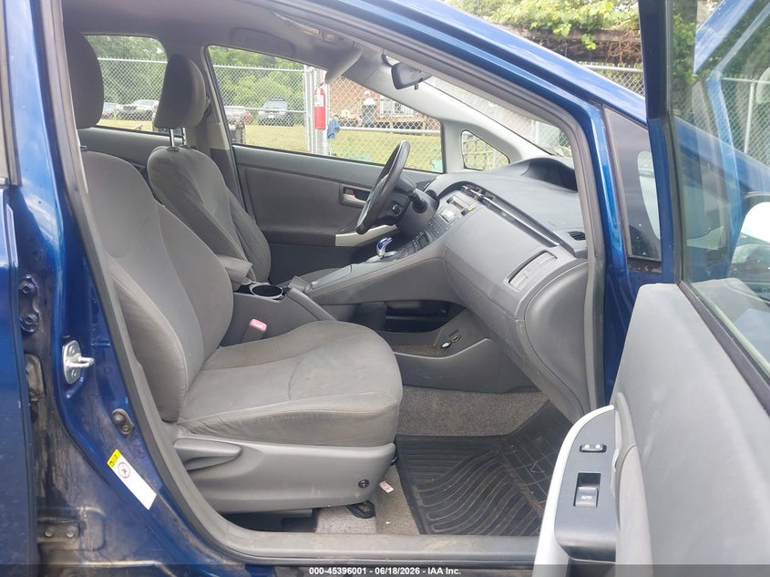 2011 Toyota Prius VIN JTDKN3DU7B5312749 IAAI salvage auction — NORMAL WEAR, Clear (Virginia), sold $725 on 2026-07-21 (photo 5)
