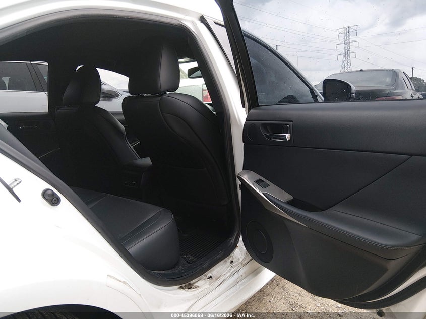 2015 Lexus Is VIN JTHCE1D29F5007846 IAAI salvage auction — RIGHT SIDE, Salvage Title, sold $6,000 on 2026-07-29 (photo 8)