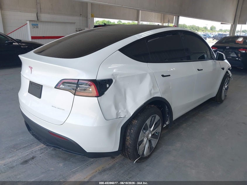 2023 Tesla Model y VIN 7SAYGDEE3PA096955 IAAI salvage auction — FRONT END, Salvage Title, sold $7,700 on 2026-07-23 (photo 4)