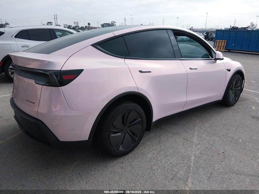 2026 Tesla Model y VIN 7SAYGDEE3TF622336 IAAI salvage auction — LEFT FRONT, Salvage Title, sold $15,200 on 2026-07-29 (photo 4)
