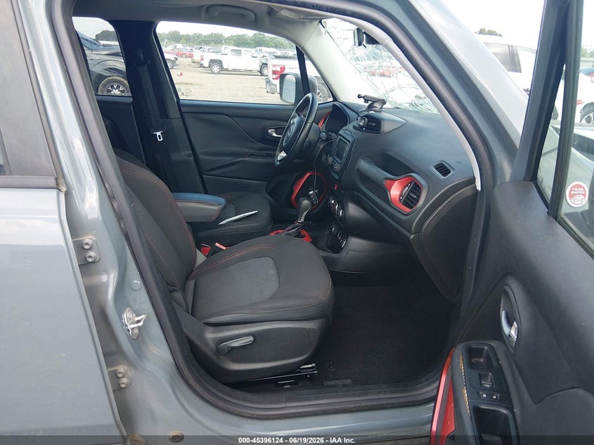 2015 Jeep Renegade VIN ZACCJBCT7FPB31845 IAAI salvage auction — FRONT END, Salvage (Louisiana), sold $1,550 on 2026-08-19 (photo 5)