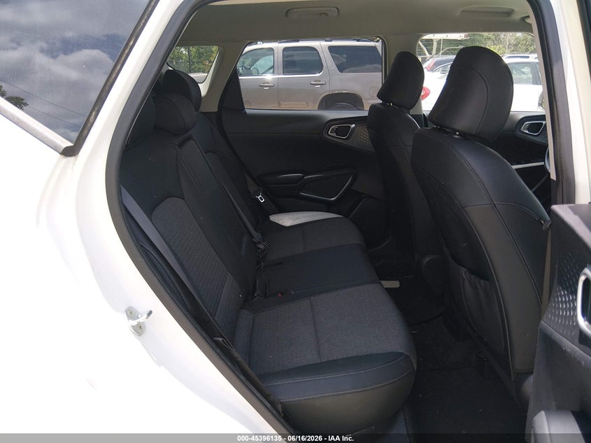 2020 Kia Soul VIN KNDJ33AU8L7071599 IAAI salvage auction — UNKNOWN, Salvage (Alabama), sold $2,350 on 2026-07-09 (photo 8)