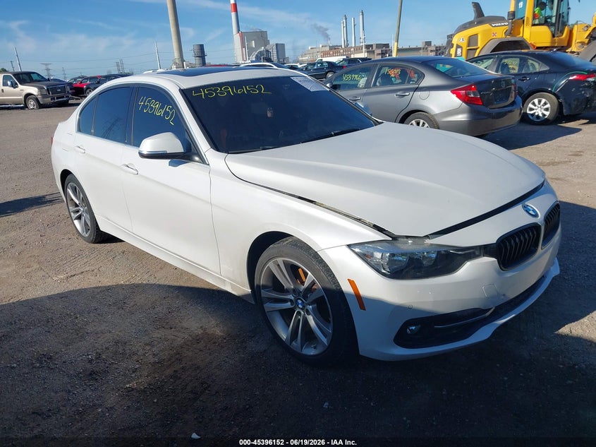 2017 BMW 3er VIN WBA8B9G33HNU54871 IAAI salvage auction — EXTERIOR BURN, Salvage (Indiana), sold $4,500 on 2026-07-29 (photo 1)