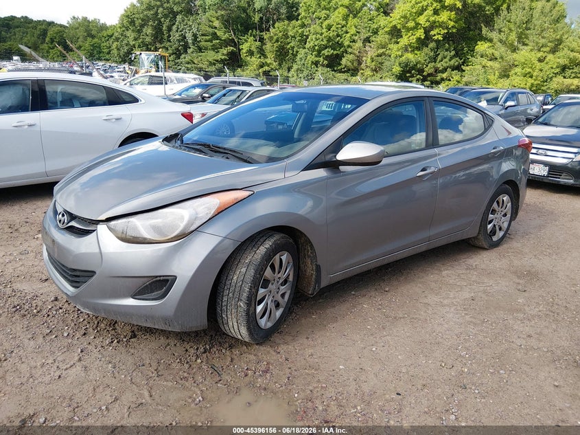 2013 Hyundai Elantra VIN KMHDH4AE8DU542355 IAAI salvage auction — NORMAL WEAR, Clear (Minnesota), sold $300 on 2026-07-29 (photo 2)