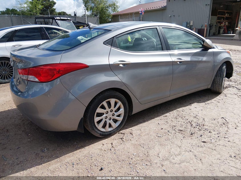 2013 Hyundai Elantra VIN KMHDH4AE8DU542355 IAAI salvage auction — NORMAL WEAR, Clear (Minnesota), sold $300 on 2026-07-29 (photo 4)