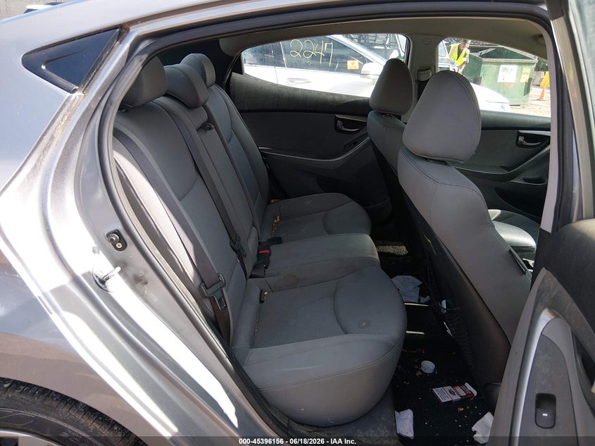 2013 Hyundai Elantra VIN KMHDH4AE8DU542355 IAAI salvage auction — NORMAL WEAR, Clear (Minnesota), sold $300 on 2026-07-29 (photo 8)
