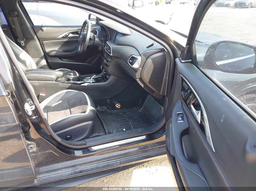 2017 Infiniti Qx30 VIN SJKCH5CP1HA032101 IAAI salvage auction — LEFT FRONT, Salvage Title, sold $3,100 on 2026-08-24 (photo 5)
