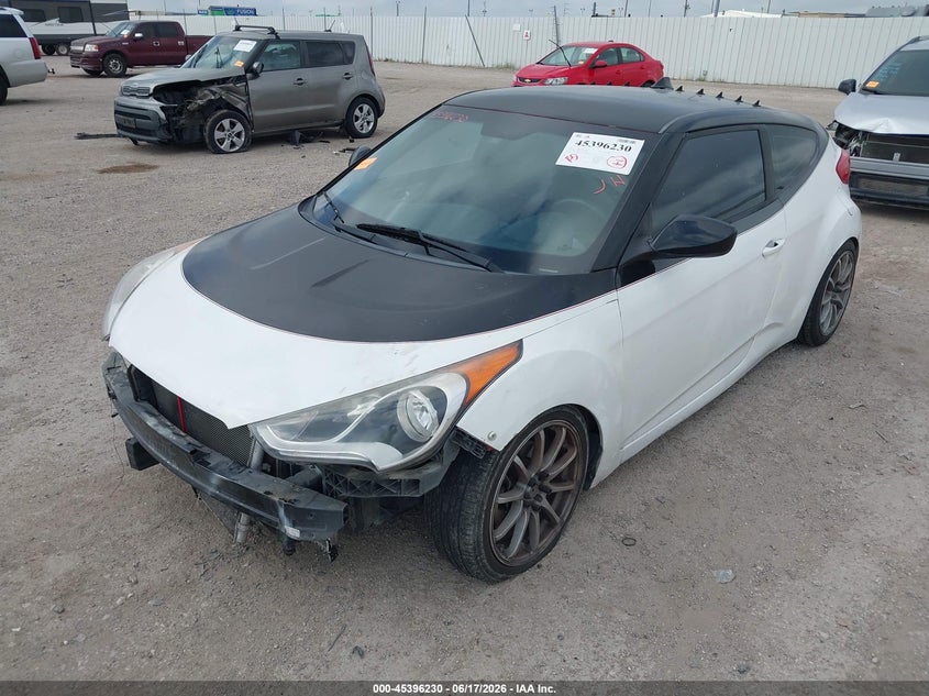 2016 Hyundai Veloster VIN KMHTC6AD4GU292615 IAAI salvage auction — NORMAL WEAR, Original (Texas), sold $475 on 2026-07-15 (photo 2)