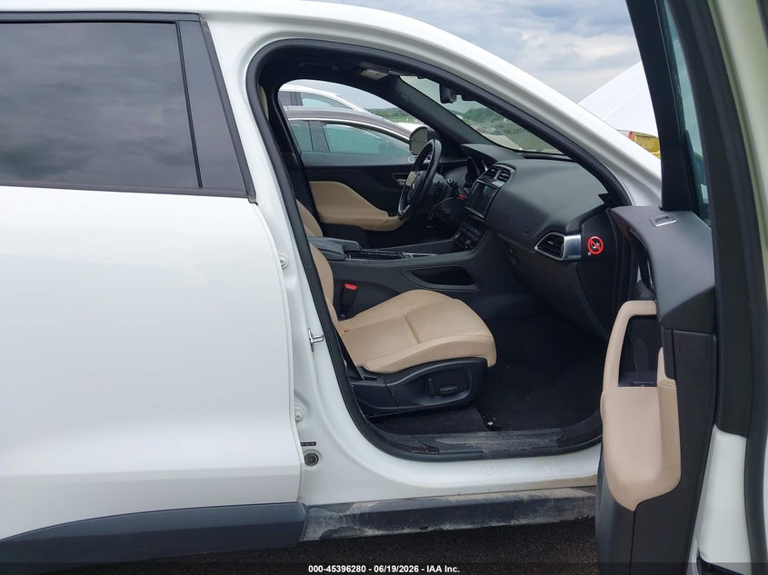 2018 Jaguar F-pace VIN SADCJ2FX0JA270985 IAAI salvage auction — REAR END, Certificate Of Title (Nebraska), sold $4,500 on 2026-07-30 (photo 5)