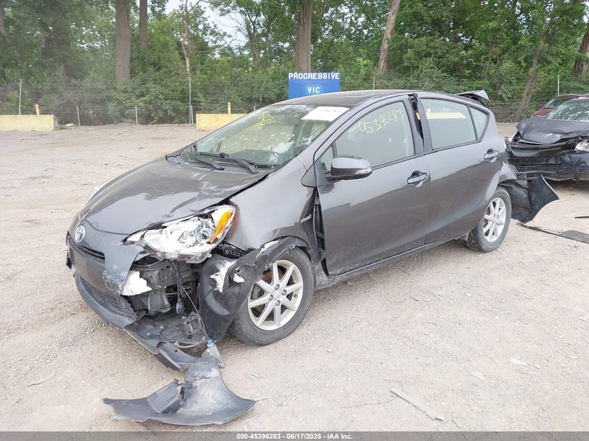 2014 Toyota Prius c VIN JTDKDTB31E1076107 IAAI salvage auction — FRONT & REAR, Clear (Indiana), sold $400 on 2026-07-29 (photo 2)