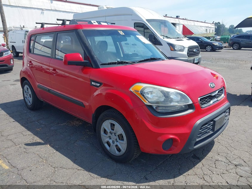 2013 Kia Soul VIN KNDJT2A58D7553008 IAAI salvage auction — NORMAL WEAR, Clear-Dealer Only (Oregon), sold $625 on 2026-07-09 (photo 1)