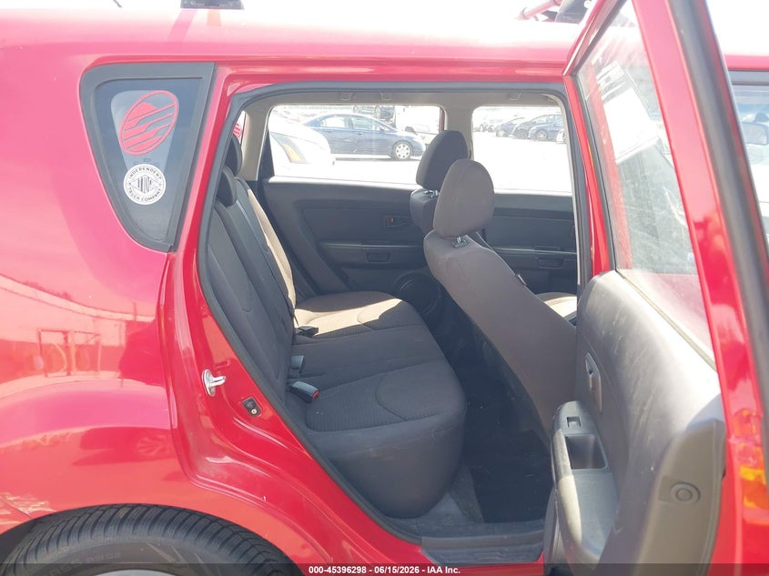 2013 Kia Soul VIN KNDJT2A58D7553008 IAAI salvage auction — NORMAL WEAR, Clear-Dealer Only (Oregon), sold $625 on 2026-07-09 (photo 8)