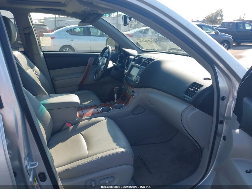 2009 Toyota Highlander VIN JTEDS42A492087195 IAAI salvage auction — REAR END, Salvage (California), sold $3,100 on 2026-07-14 (photo 5)