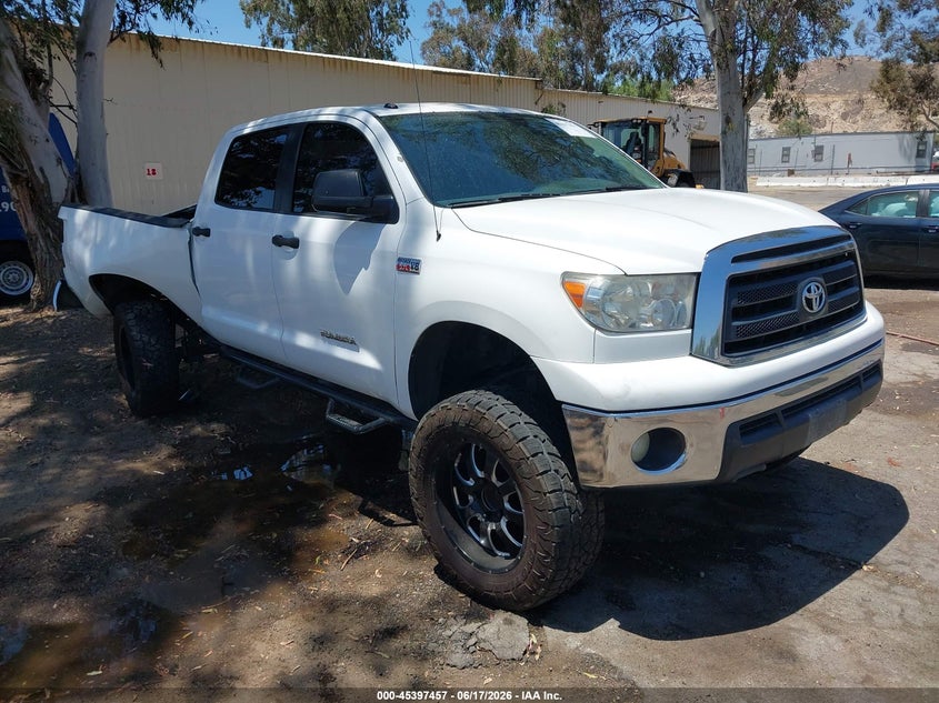 2013 Toyota Tundra VIN 5TFEY5F17DX136540 IAAI salvage auction — REAR END, Salvage (California), sold $3,925 on 2026-07-14 (photo 1)