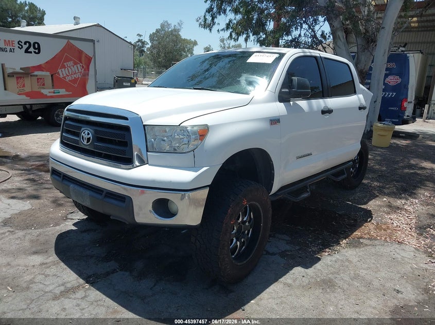 2013 Toyota Tundra VIN 5TFEY5F17DX136540 IAAI salvage auction — REAR END, Salvage (California), sold $3,925 on 2026-07-14 (photo 2)