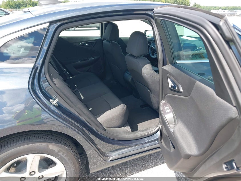 2020 Chevrolet Malibu VIN 1G1ZC5ST4LF152313 IAAI salvage auction — NORMAL WEAR, Sf97 (Indiana), sold $14,050 on 2026-07-15 (photo 8)
