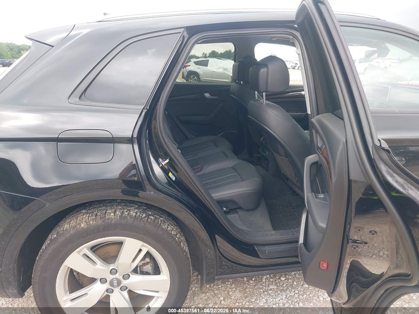 2018 Audi Q5 VIN WA1ANAFY3J2001071 IAAI salvage auction — RIGHT FRONT, Salvage (Ohio), sold $5,900 on 2026-07-29 (photo 8)