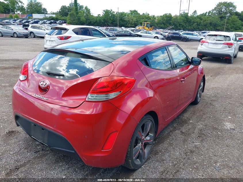 2012 Hyundai Veloster VIN KMHTC6AD0CU024901 IAAI salvage auction — NORMAL WEAR, Clear (Pennsylvania), sold $875 on 2026-07-10 (photo 4)