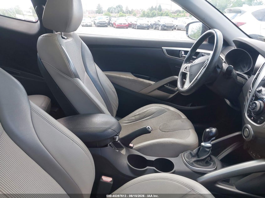 2012 Hyundai Veloster VIN KMHTC6AD0CU024901 IAAI salvage auction — NORMAL WEAR, Clear (Pennsylvania), sold $875 on 2026-07-10 (photo 5)