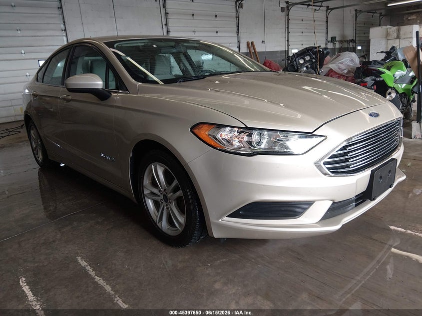 2018 Ford Fusion VIN 3FA6P0UUXJR122309 — IAAI salvage auction photo