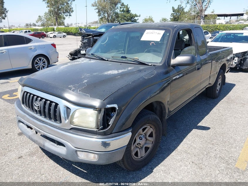 2004 Toyota Tacoma VIN 5TEVL52N64Z337636 IAAI salvage auction — FRONT & REAR, Salvage (California), sold $2,650 on 2026-07-07 (photo 2)