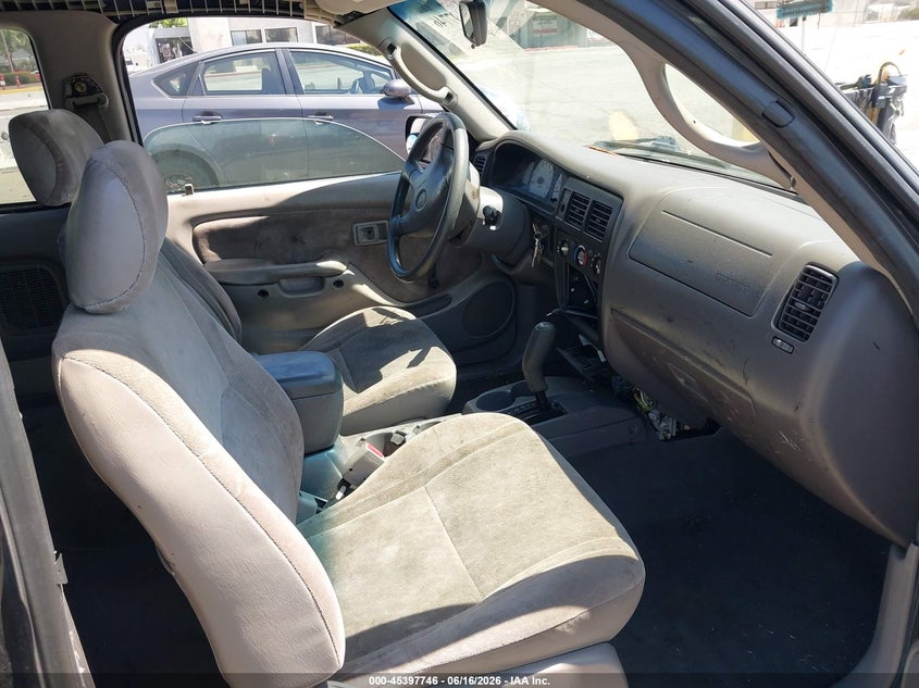 2004 Toyota Tacoma VIN 5TEVL52N64Z337636 IAAI salvage auction — FRONT & REAR, Salvage (California), sold $2,650 on 2026-07-07 (photo 5)