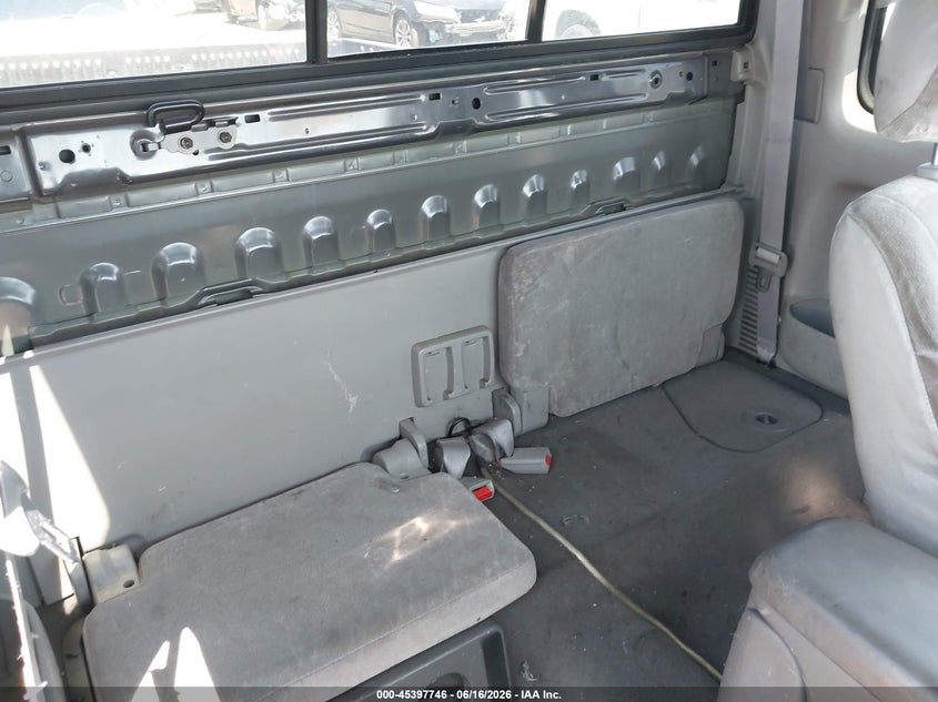 2004 Toyota Tacoma VIN 5TEVL52N64Z337636 IAAI salvage auction — FRONT & REAR, Salvage (California), sold $2,650 on 2026-07-07 (photo 8)