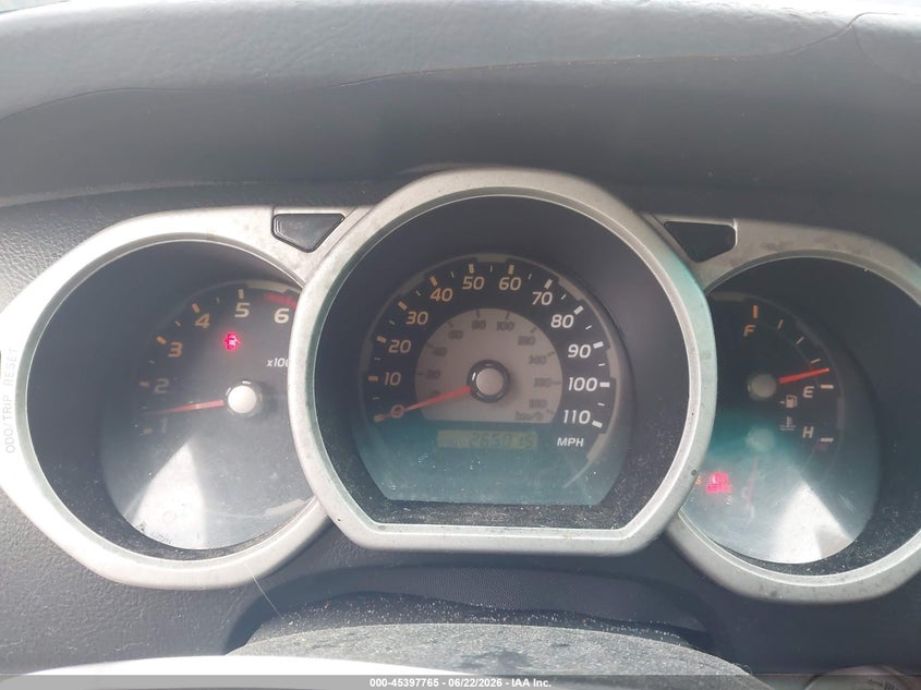 2005 Toyota 4runner VIN JTEZU14R750047474 IAAI salvage auction — NORMAL WEAR, Clear (Florida), sold $2,450 on 2026-07-09 (photo 7)