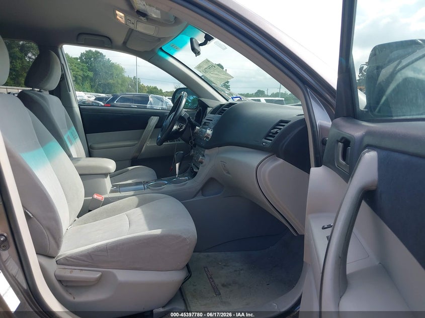 2010 Toyota Highlander VIN 5TDEK3EH0AS001146 IAAI salvage auction — FRONT END, Salvage (Texas), sold $2,025 on 2026-07-30 (photo 5)