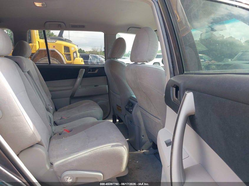 2010 Toyota Highlander VIN 5TDEK3EH0AS001146 IAAI salvage auction — FRONT END, Salvage (Texas), sold $2,025 on 2026-07-30 (photo 8)