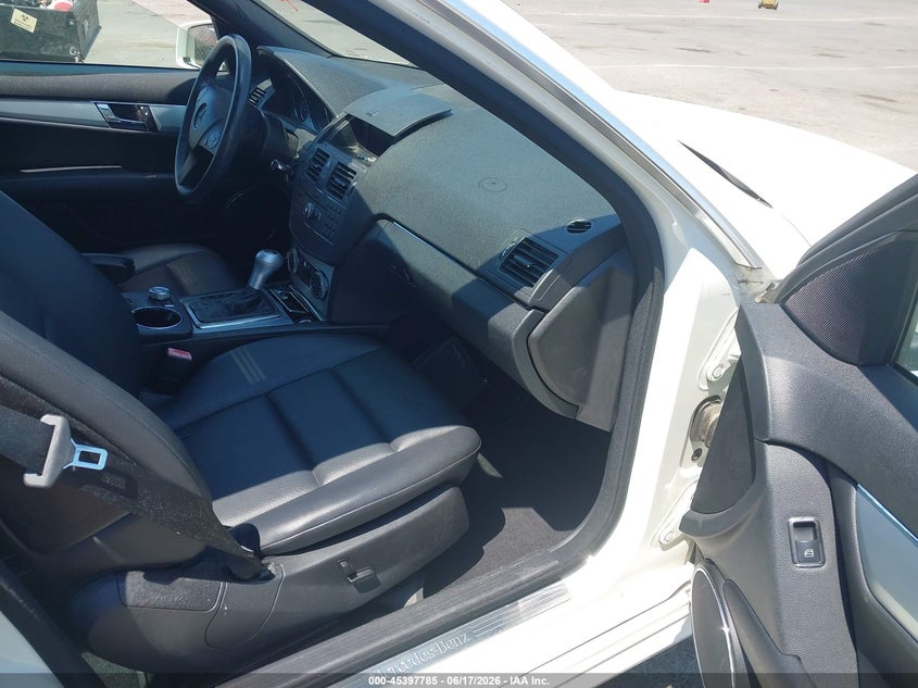 2010 Mercedes-benz C-klasse VIN WDDGF5EB5AR090642 IAAI salvage auction — LEFT FRONT, Salvage (California), sold $450 on 2026-07-11 (photo 5)