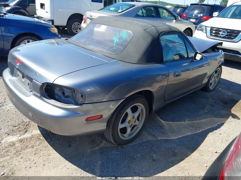 2003 Mazda Mx-5 miata VIN JM1NB353030305409 IAAI salvage auction — FRONT END, Salvage (Pennsylvania), sold $225 on 2026-07-15 (photo 4)