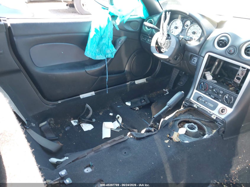 2003 Mazda Mx-5 miata VIN JM1NB353030305409 IAAI salvage auction — FRONT END, Salvage (Pennsylvania), sold $225 on 2026-07-15 (photo 8)