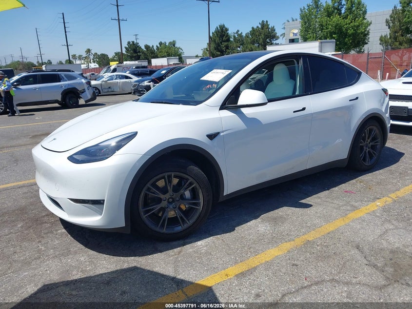 2024 Tesla Model y VIN 7SAYGAEE2RF111773 IAAI salvage auction — FRONT END, Salvage (California), sold $11,600 on 2026-07-13 (photo 2)