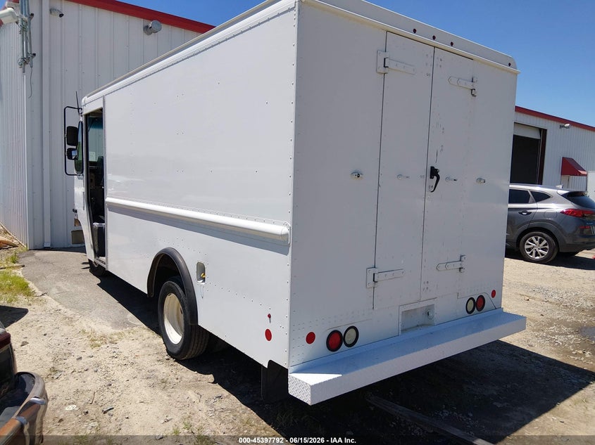 2014 Ford E-350 VIN 1FC3E3KL4EDA98280 IAAI salvage auction — NORMAL WEAR, Sf97 (North Carolina), sold $12,400 on 2026-08-10 (photo 3)