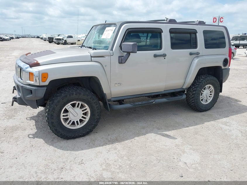 2006 Hummer H3 VIN 5GTDN136468297303 IAAI salvage auction — NORMAL WEAR, Original (Texas), sold $975 on 2026-07-09 (photo 2)