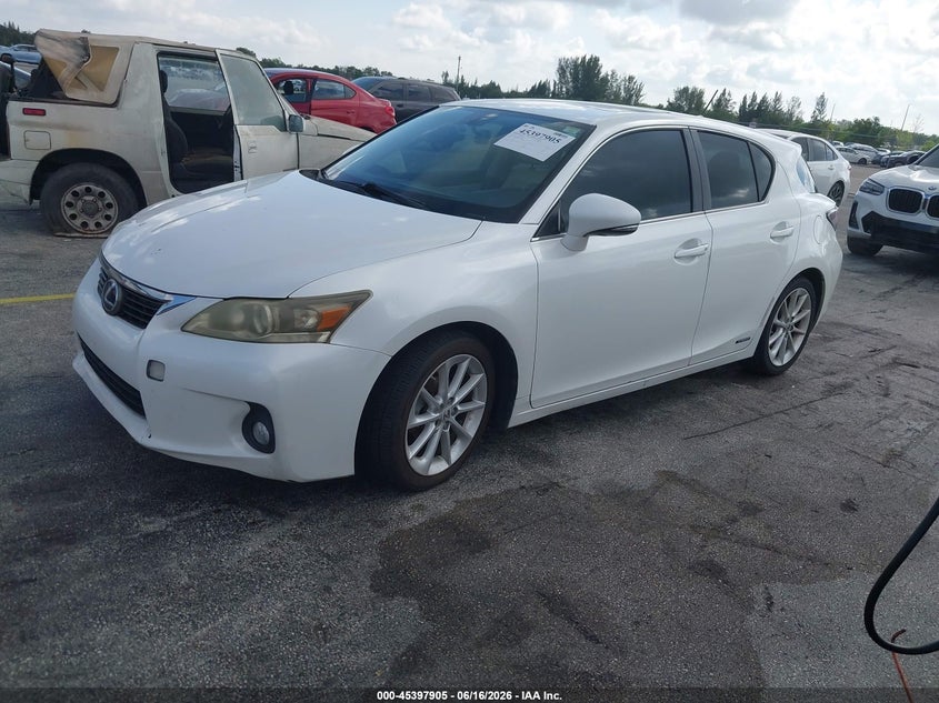 2012 Lexus Ct VIN JTHKD5BH2C2098758 IAAI salvage auction — NORMAL WEAR, Salvage Title, sold $4,900 on 2026-07-30 (photo 2)