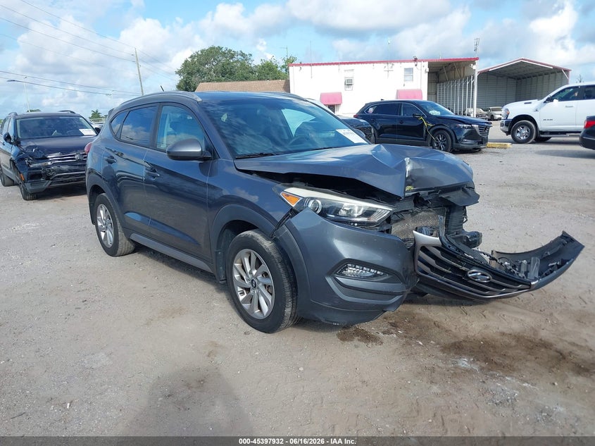2017 Hyundai Tucson VIN KM8J33A45HU391290 IAAI salvage auction — FRONT END, Rebuildable (Florida), sold $3,100 on 2026-07-07 (photo 1)