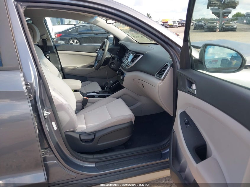 2017 Hyundai Tucson VIN KM8J33A45HU391290 IAAI salvage auction — FRONT END, Rebuildable (Florida), sold $3,100 on 2026-07-07 (photo 5)