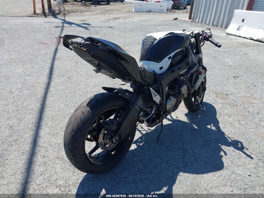 2014 Kawasaki Zx VIN JKBZXJF1XEA003357 IAAI salvage auction — FRONT & REAR, Salvage Title, sold $25 on 2026-07-22 (photo 4)