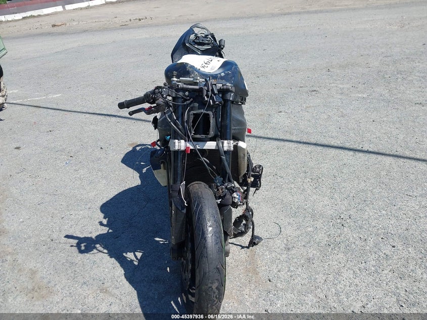 2014 Kawasaki Zx VIN JKBZXJF1XEA003357 IAAI salvage auction — FRONT & REAR, Salvage Title, sold $25 on 2026-07-22 (photo 5)