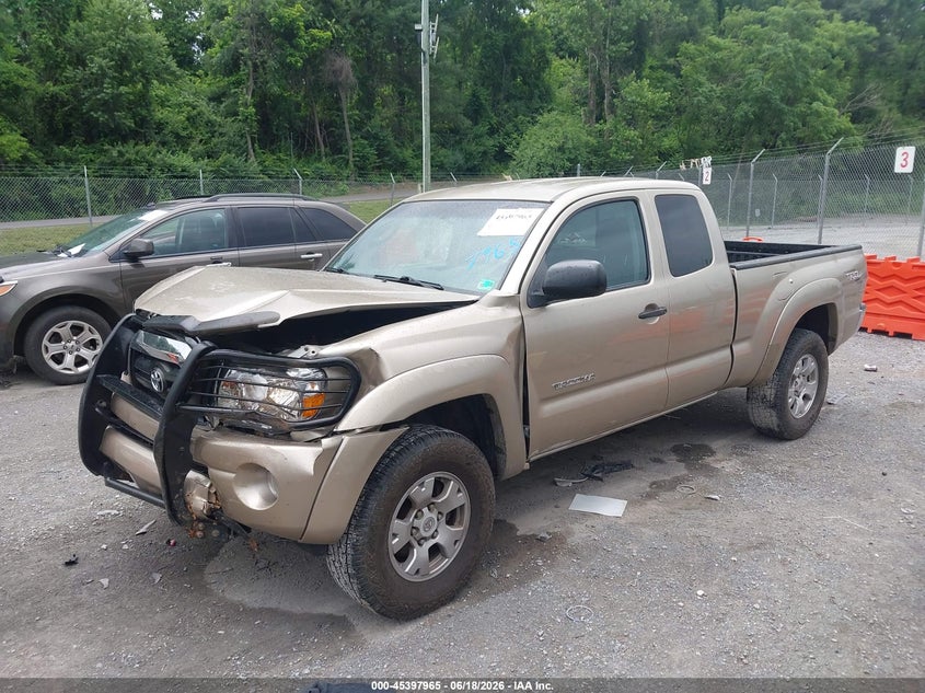 2005 Toyota Tacoma VIN 5TEUU42N75Z014989 IAAI salvage auction — FRONT END, Salvage (Virginia), sold $5,600 on 2026-07-16 (photo 2)