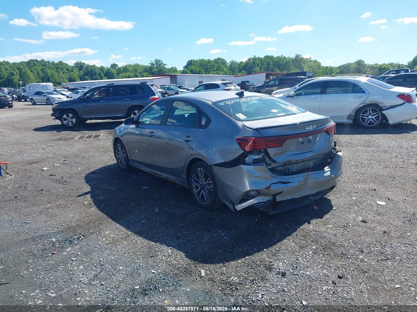 2022 Kia Forte VIN 3KPF54AD8NE447095 IAAI salvage auction — REAR END, Salvage - Greater Than 75% (Maryland), sold $7,000 on 2026-07-20 (photo 3)