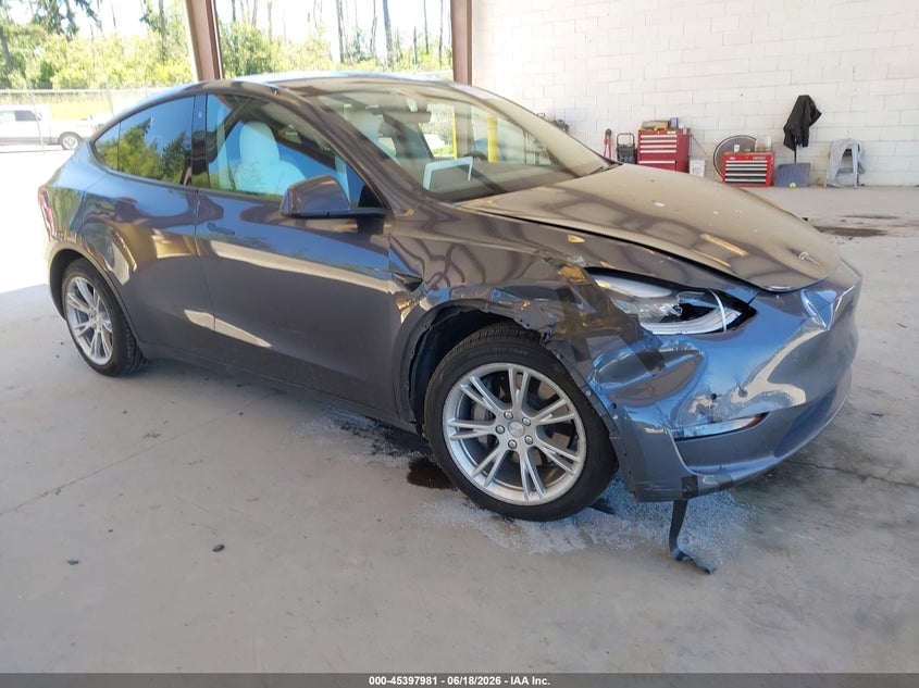2020 Tesla Model y VIN 5YJYGDEE1LF018006 IAAI salvage auction — FRONT END, Salvage Title, sold $6,800 on 2026-07-23 (photo 1)