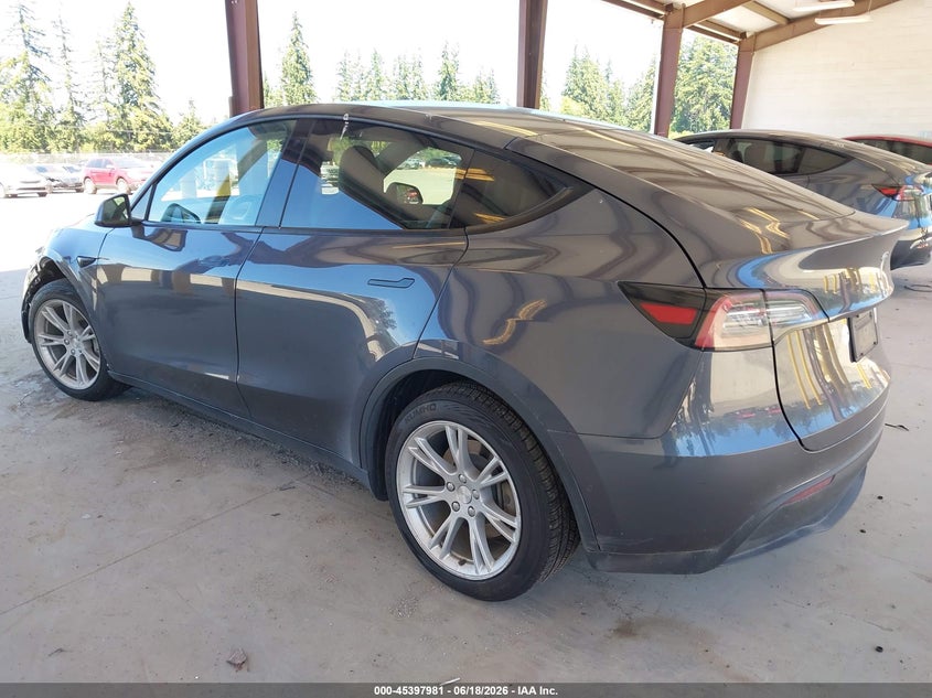 2020 Tesla Model y VIN 5YJYGDEE1LF018006 IAAI salvage auction — FRONT END, Salvage Title, sold $6,800 on 2026-07-23 (photo 3)