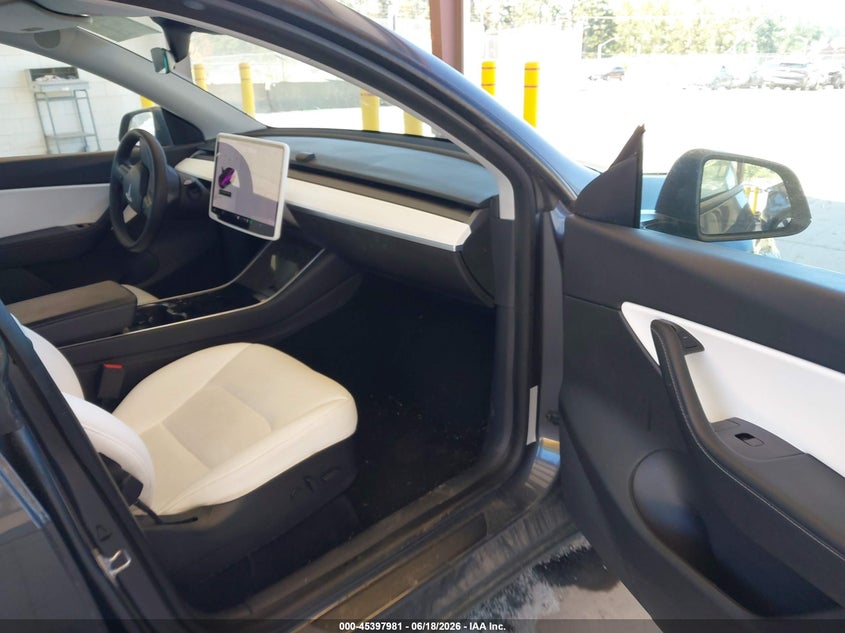2020 Tesla Model y VIN 5YJYGDEE1LF018006 IAAI salvage auction — FRONT END, Salvage Title, sold $6,800 on 2026-07-23 (photo 5)